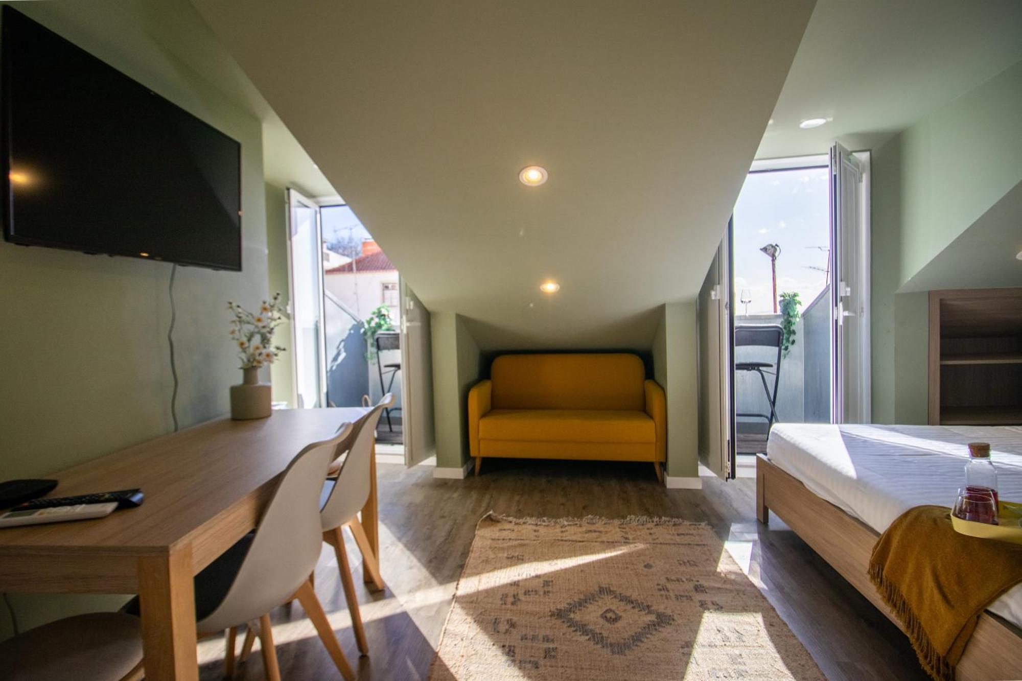 Loios Studios And Apartments Lisbon Exterior photo