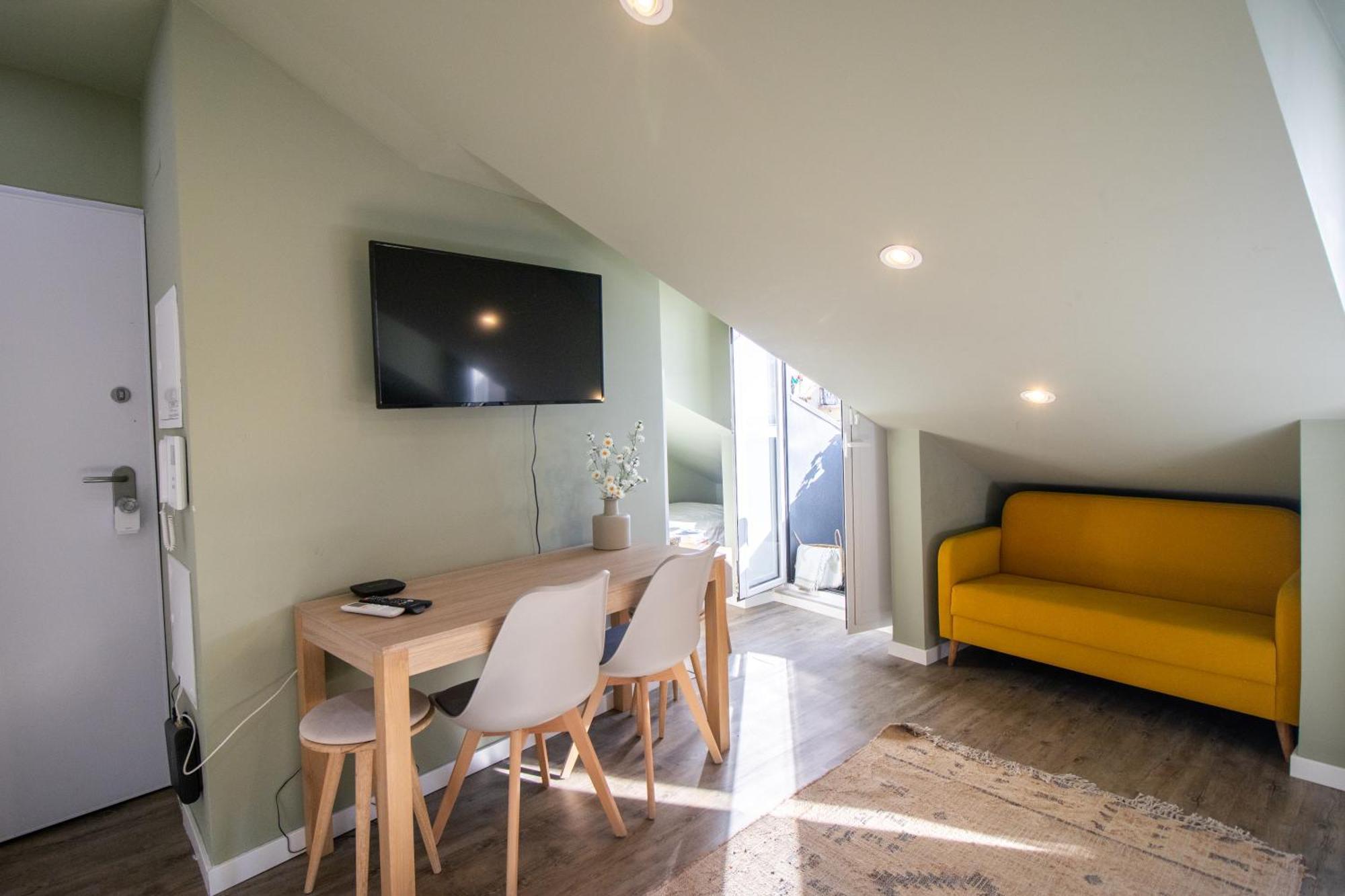 Loios Studios And Apartments Lisbon Exterior photo